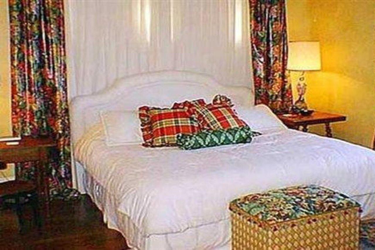 Austin'S Inn At Pearl Street Экстерьер фото